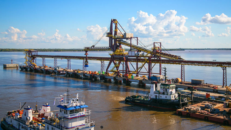 Italia Ship Suppliers — Port logistics and maritime supply operations at Nueva Palmira, Uruguay
