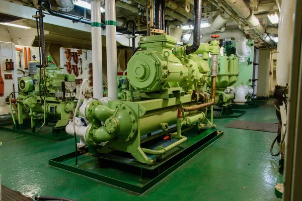 Italia Ship Suppliers — Deck and engine supplies, spare parts and tools for maritime vessels